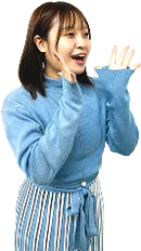 両手を使って大きな声を出している女の人