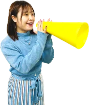 メガホンを持った女の人